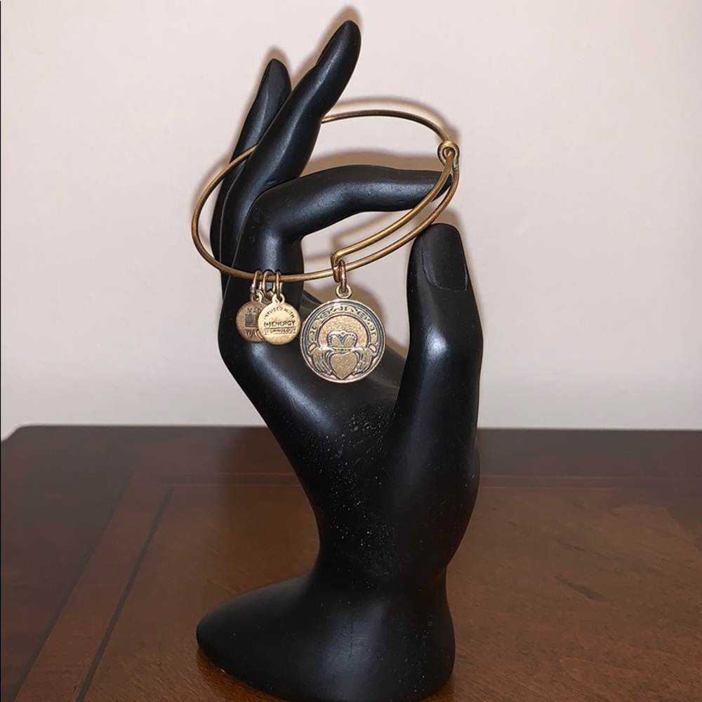 ALEX And ANI Claddagh Bracelet